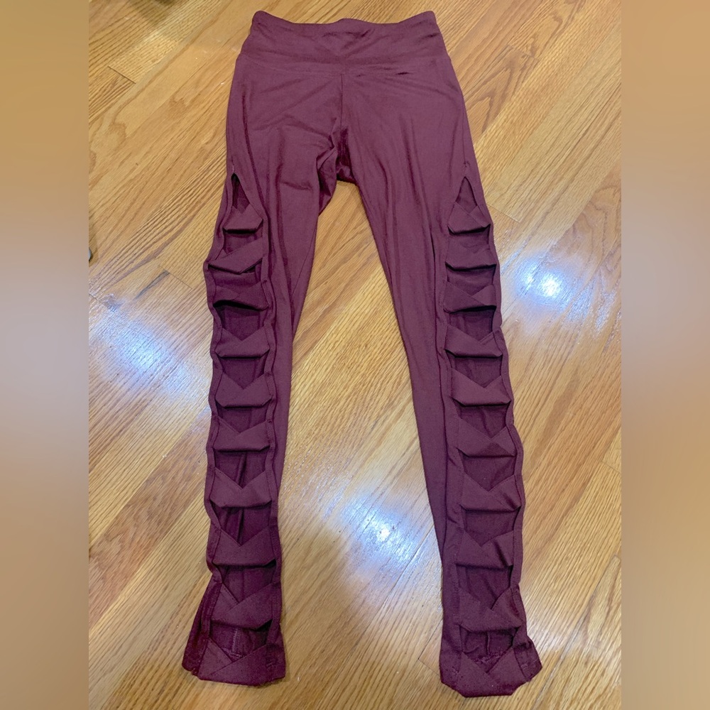 3 Women Sheer/Cut Out Leggings Size: Small